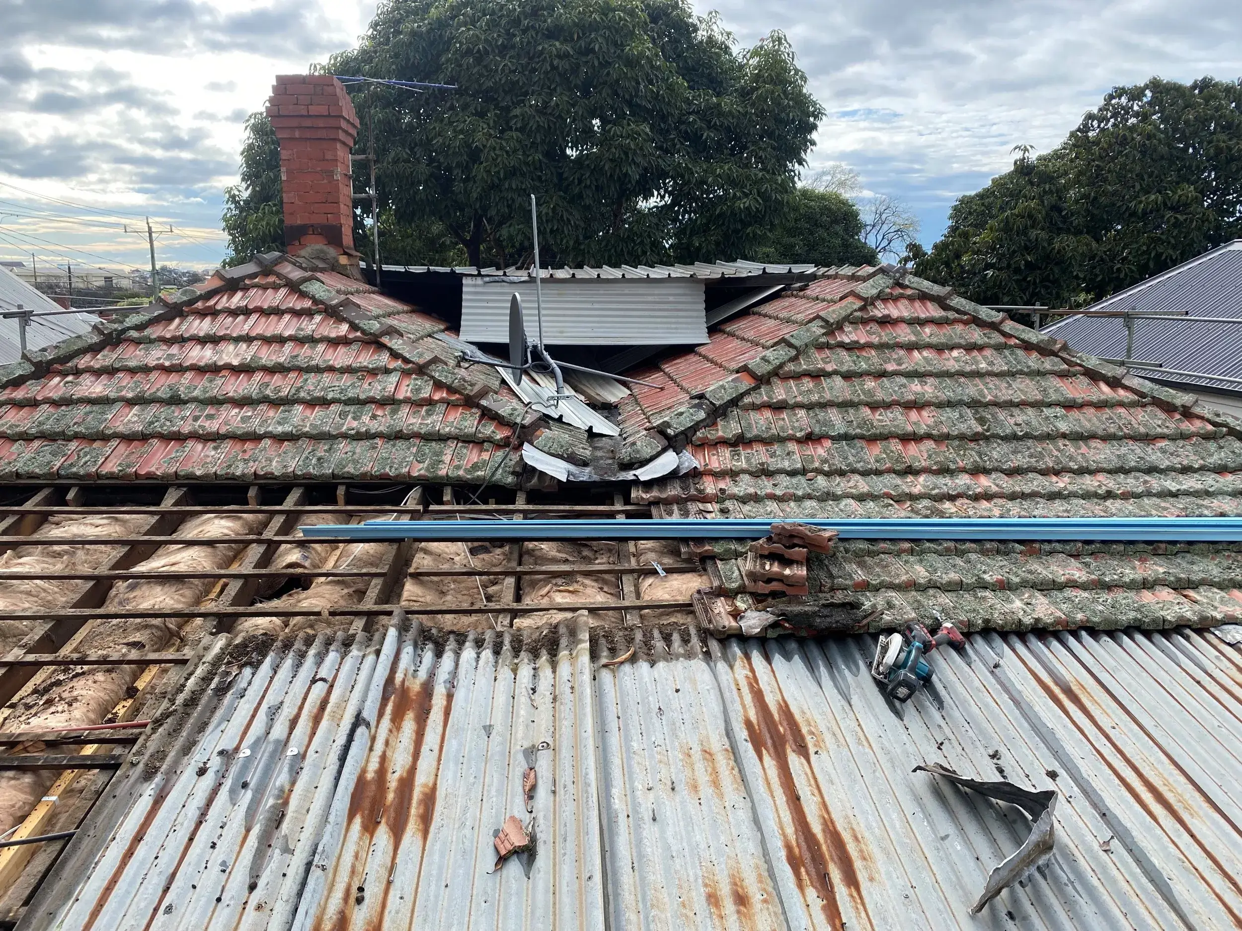 roof skillion before restoration